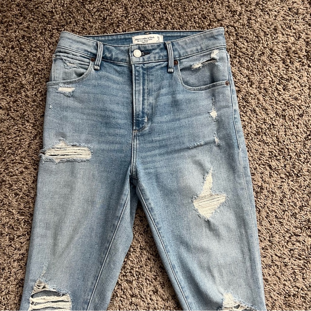 A&F Light Blue Women's Jeans - Picture 3 of 10